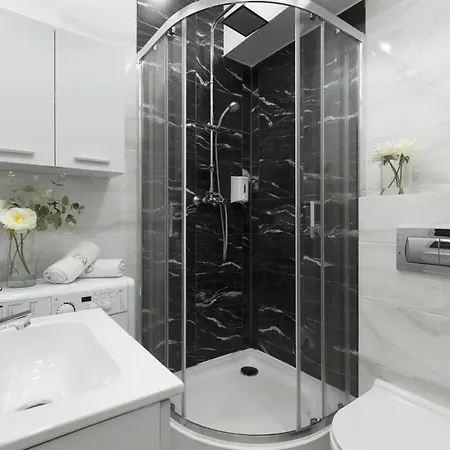 Elite Old Town Center